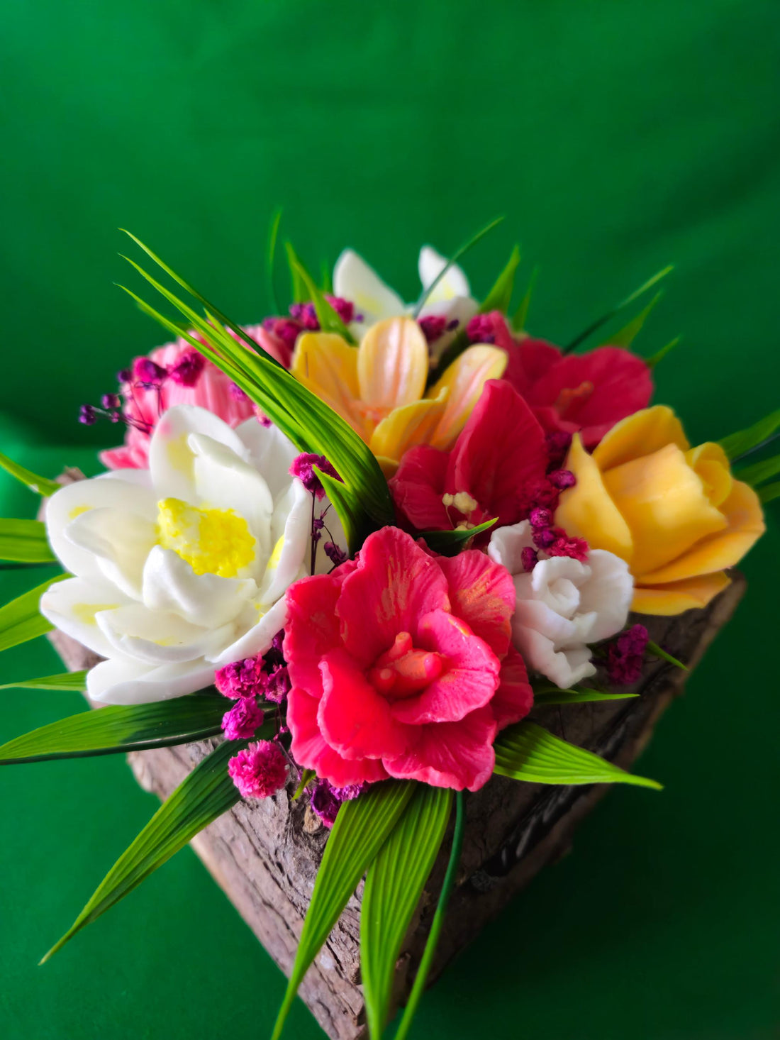 Soap Flower Bouquets for Valentine’s Day – A Gift That Lasts