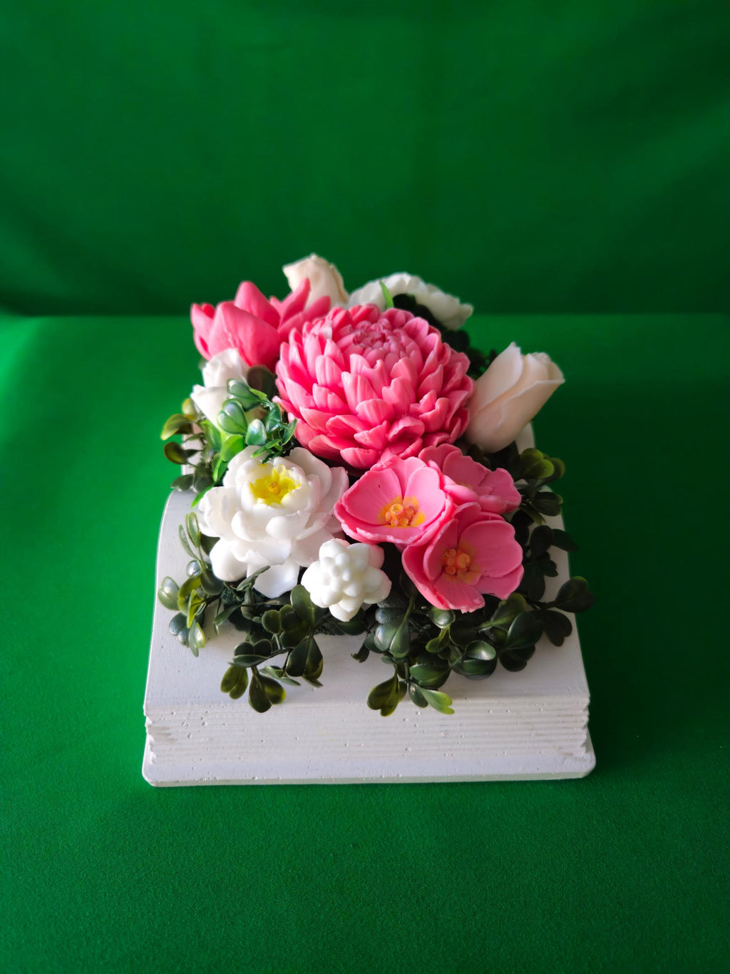 Ceramic Floral Keepsake Design | Premium Handmade Ceramic Item