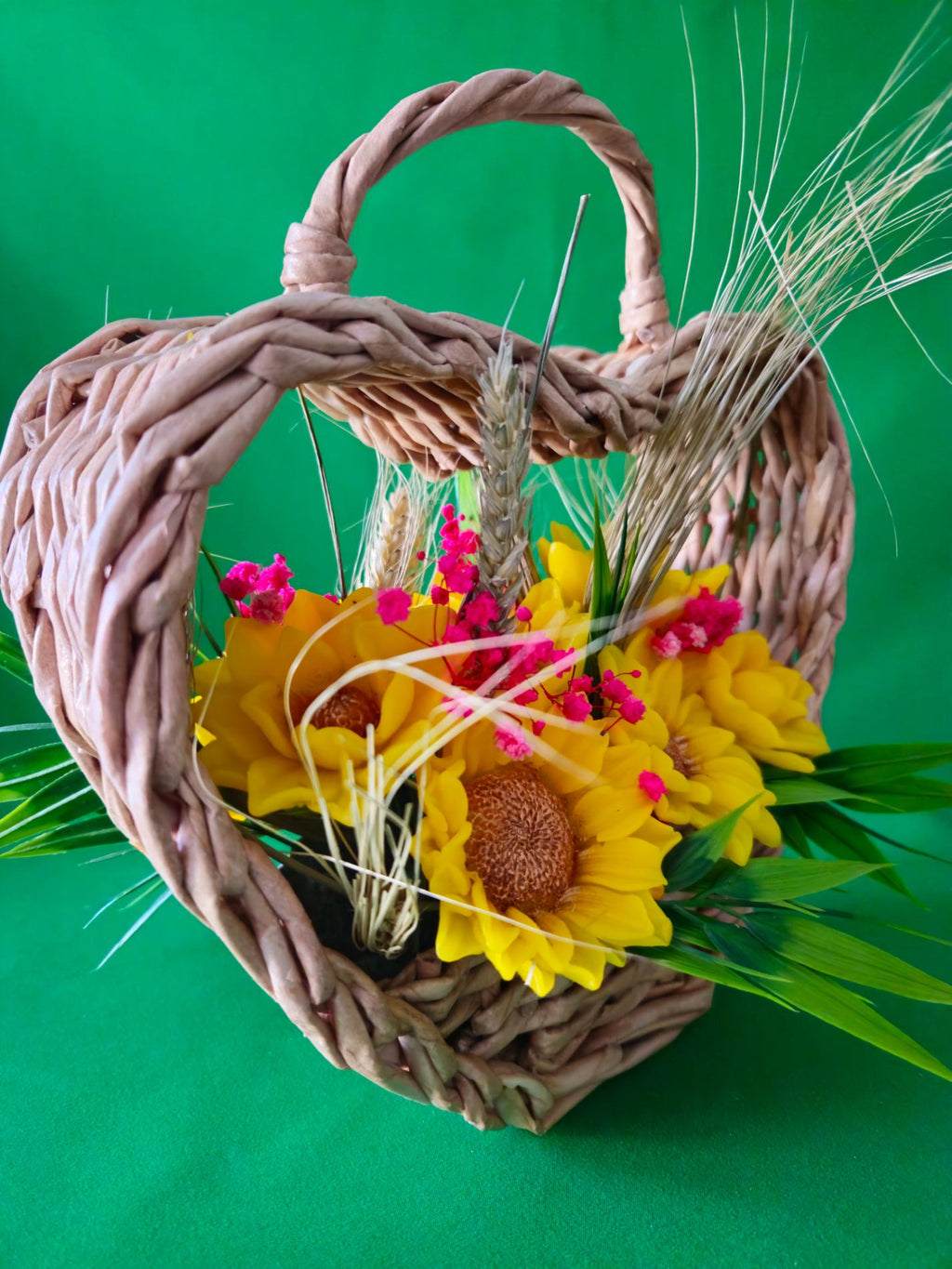 Artisan Scented Petalcraft Bouquet – Handcrafted Soap Art Display