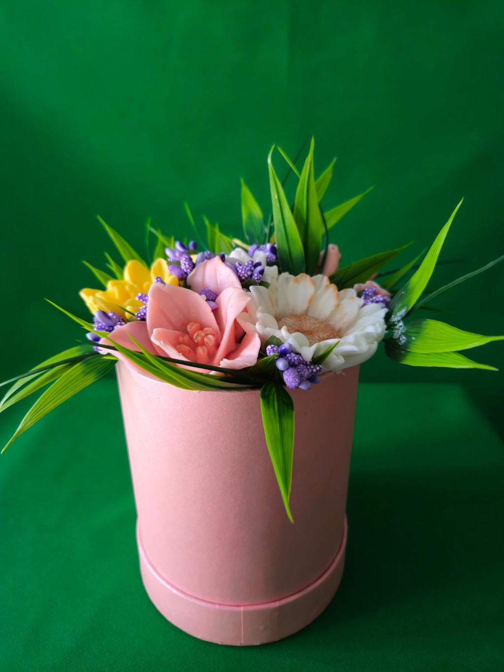 Luxury Floral Soft Pink Gift Box | Elegant Scented Soap Flower Arrangement