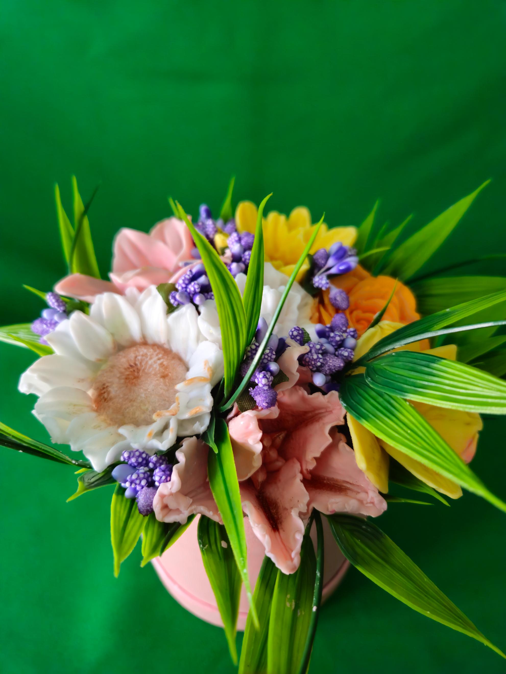 Luxury Floral Soft Pink Gift Box | Elegant Scented Soap Flower Arrangement