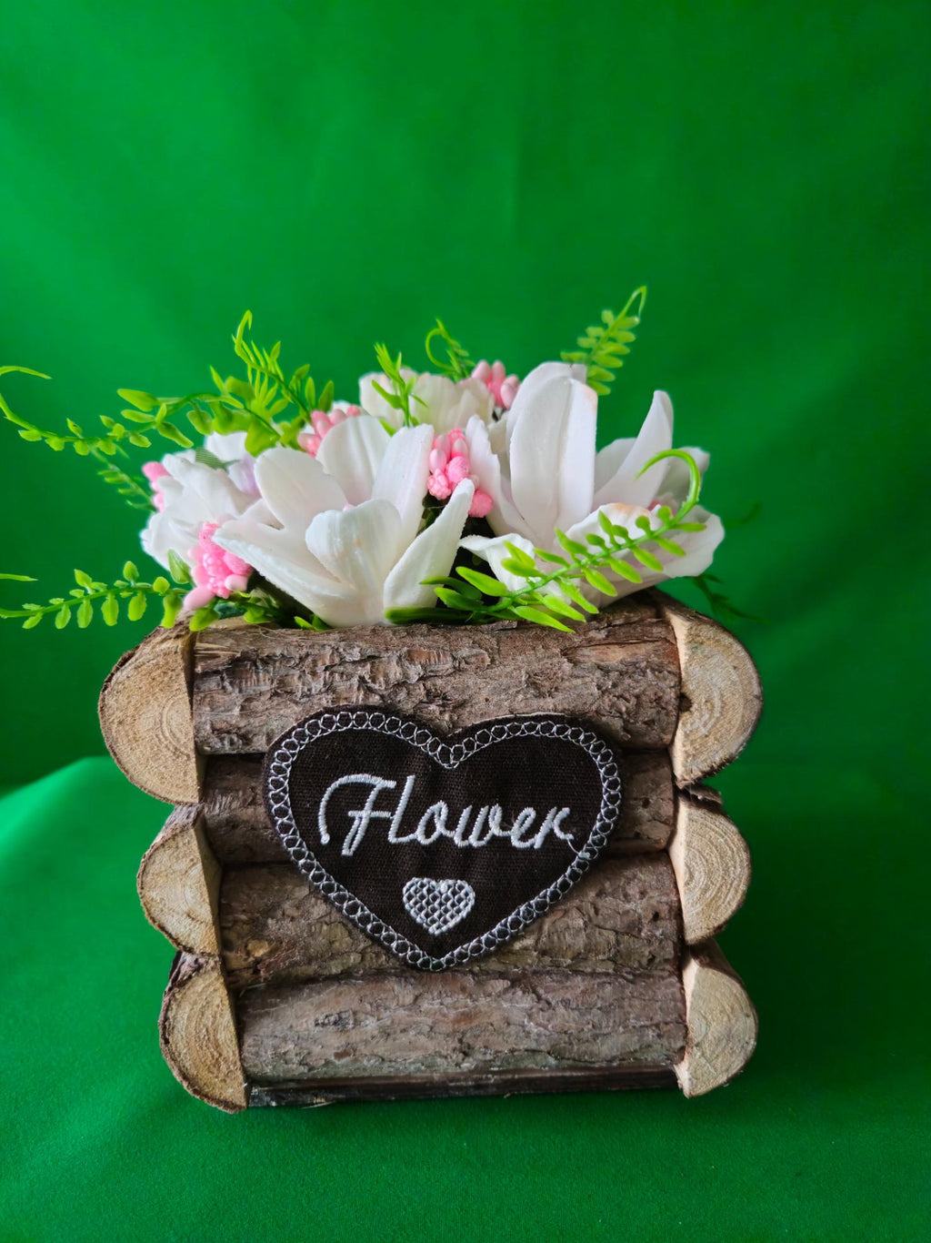 Luxe Petal Box – Elegant Scented Soap Floral Centerpiece