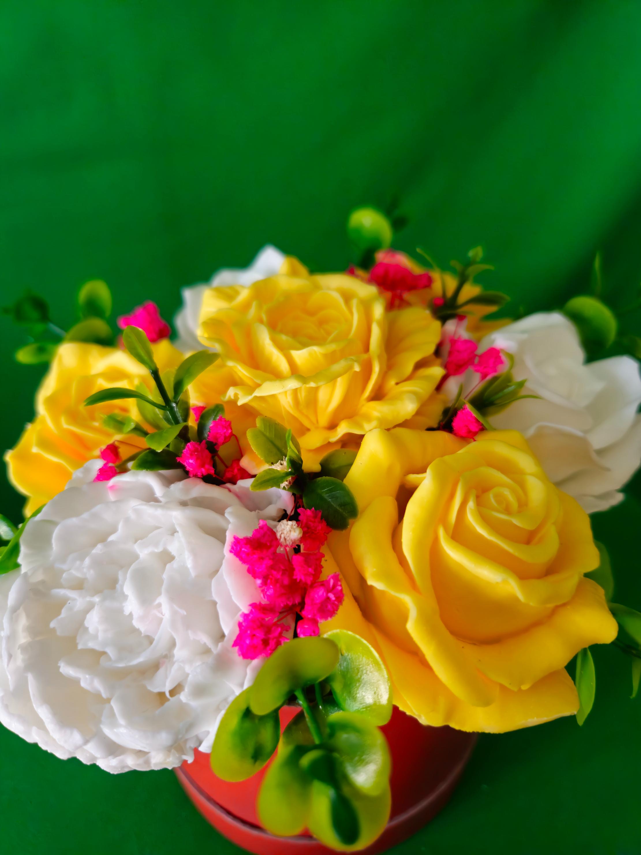 Blossom Harmony Red Flower Box | Handcrafted Soap Flower Décor Piece