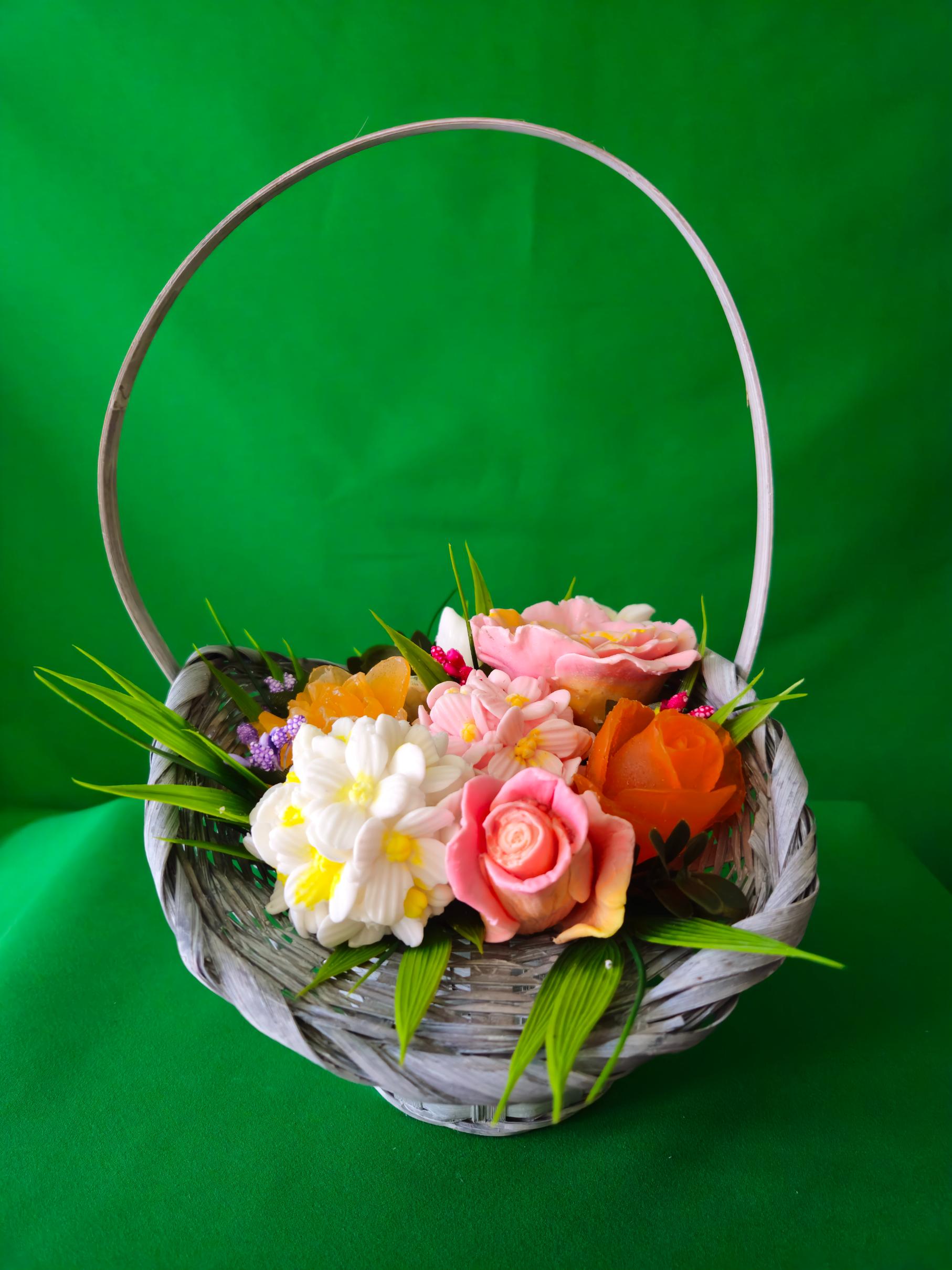 Woven Peach Serenity Basket – Luxury Scented Soap Flower Gift (Handmade UK)
