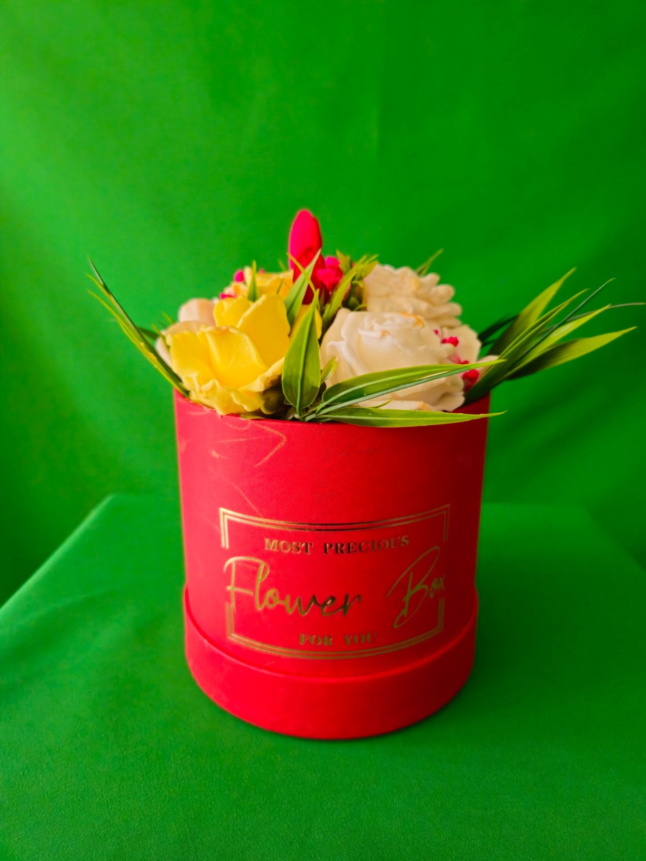 Garden Radiance Flower Box – Luxury Scented Soap Floral Gift (Handmade UK)