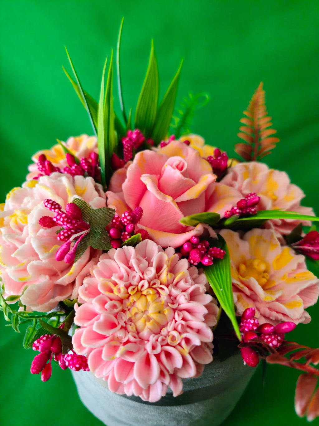 Blossom Aura Luxury Flower Box – Handcrafted Soap Floral Arrangement