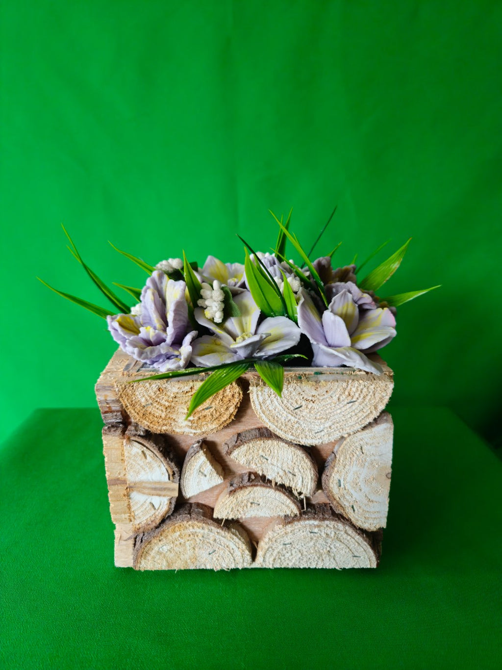 Bloom Whisper Gift Box – Artisan Soap Flower Décor Arrangement