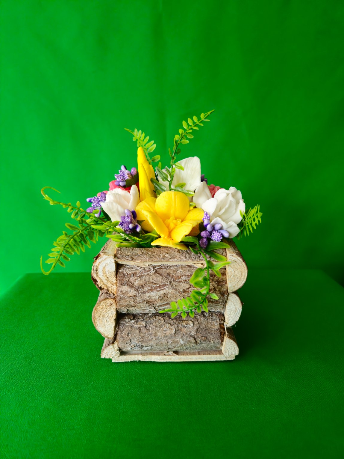 Floral Grace Gift Box – Luxury Scented Soap Flower Arrangement (Handmade UK)