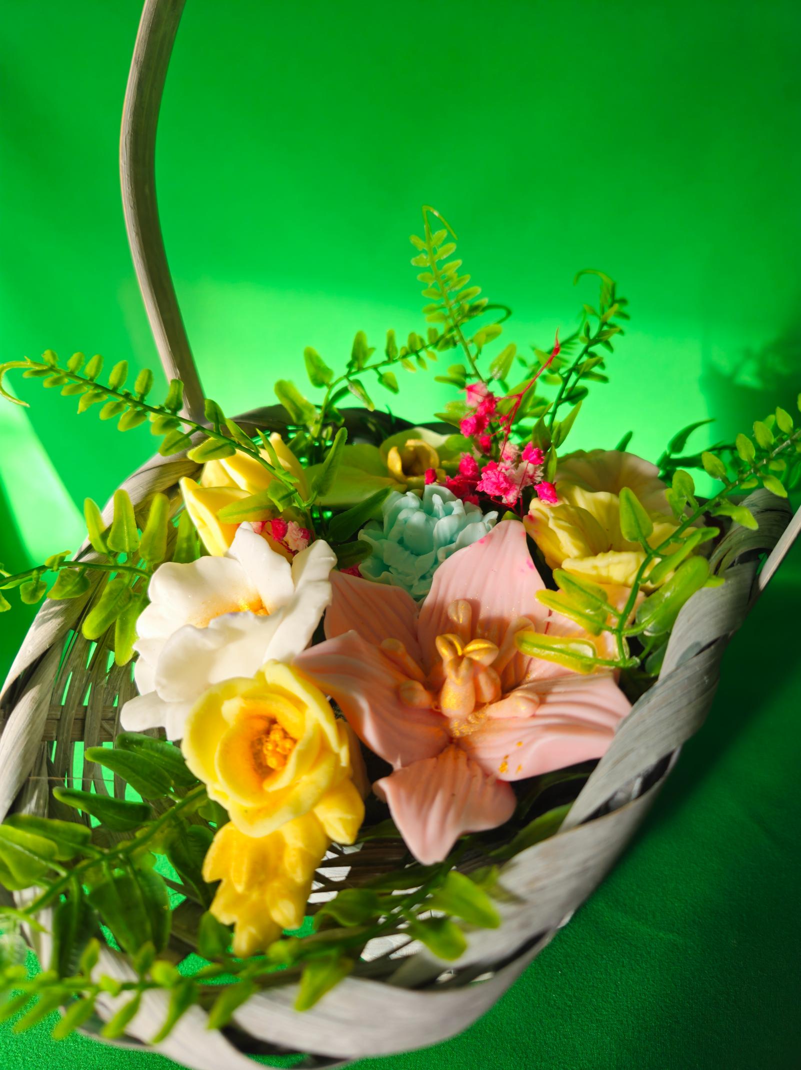 Woven Harmony Petals Basket | Eco-Friendly Soap Flower Display